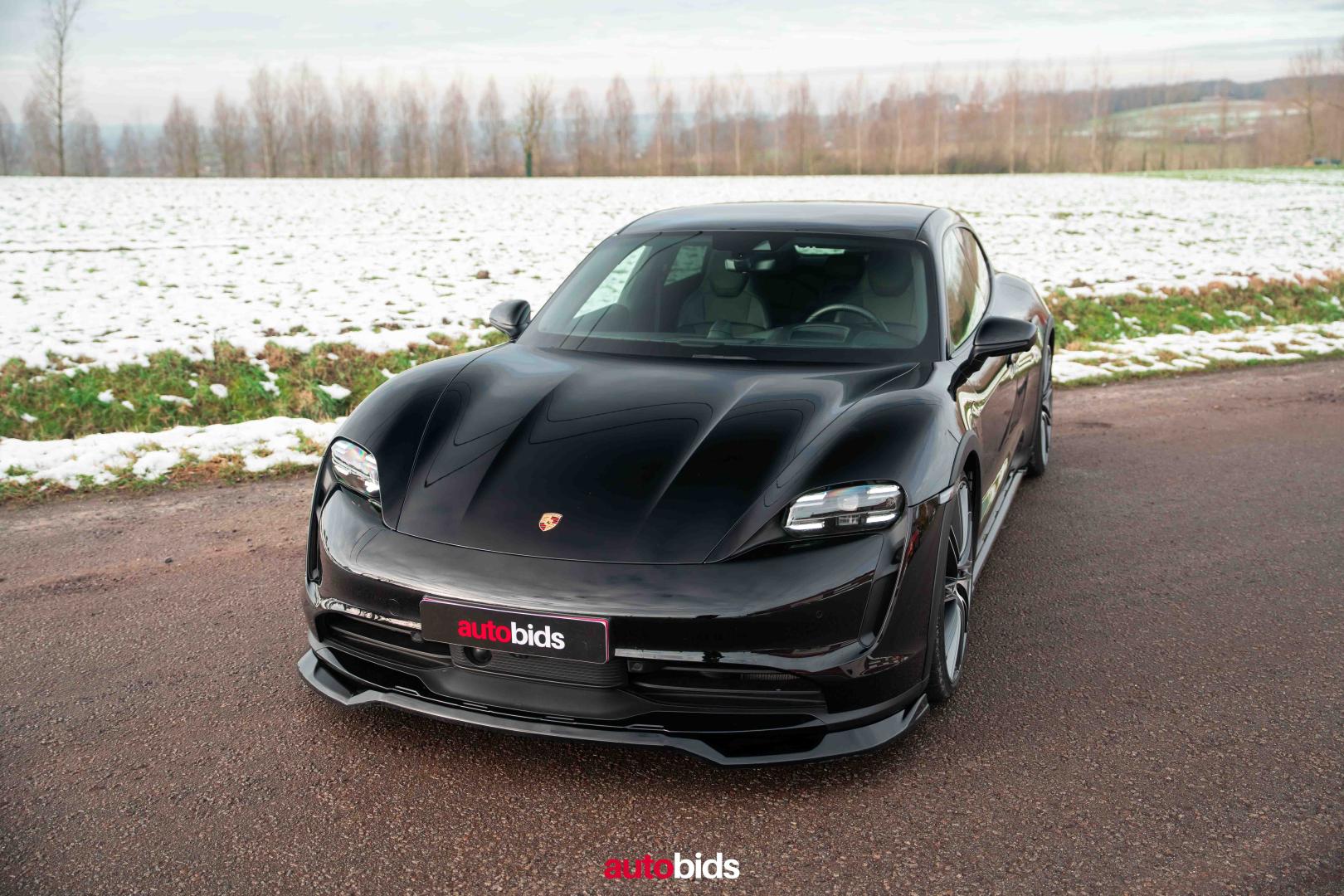 Porsche Taycan 4 Cross Turismo